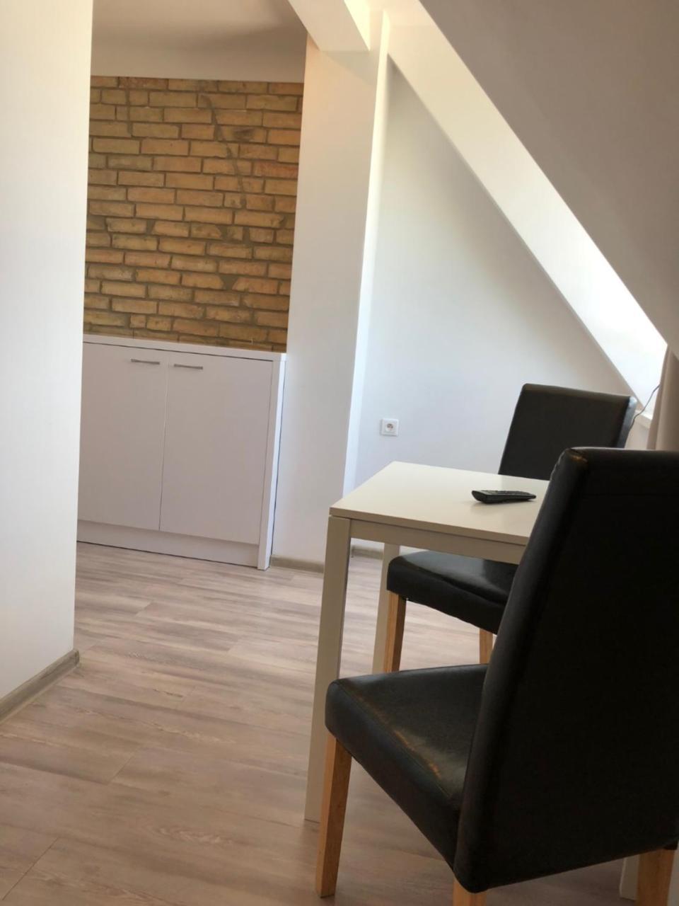 Hostel Przed Switem 乔左维尔考普尔斯基 外观 照片
